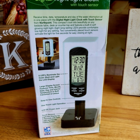 North Point Night Light Clock ⏰️ - Picture 5 of 9